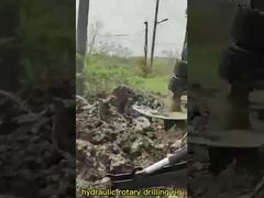 油圧回転式掘削装置 360° ボアホール掘削装置小さい回転式掘削装置