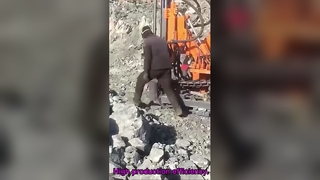 ハードロックブラストホール掘削リグマイニングDTH掘削機油圧ポータブル掘削リグ