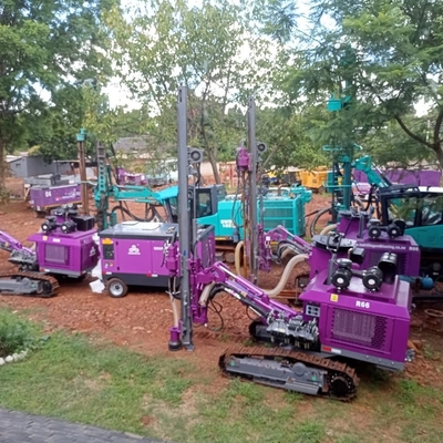 クローラー・ドリリング・リグ 鉱山設備 92KW ディーゼル・セパレント・ブラストホール・ドリリング・マシン